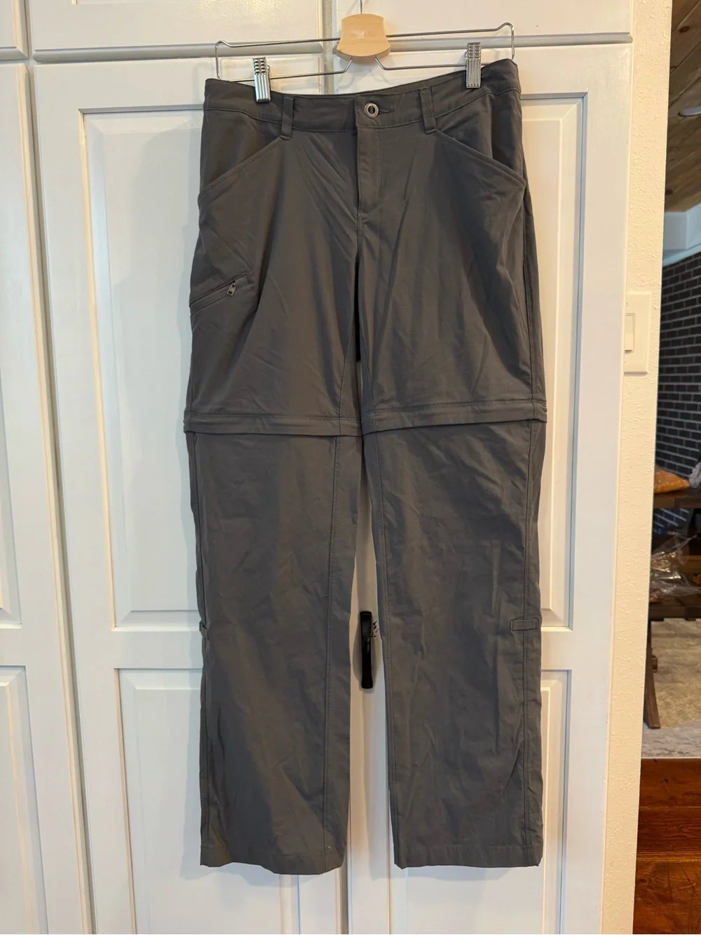 Patagonia Women's Quandary Convertible Pants (3 ways) Color-Forge Grey. Size 6